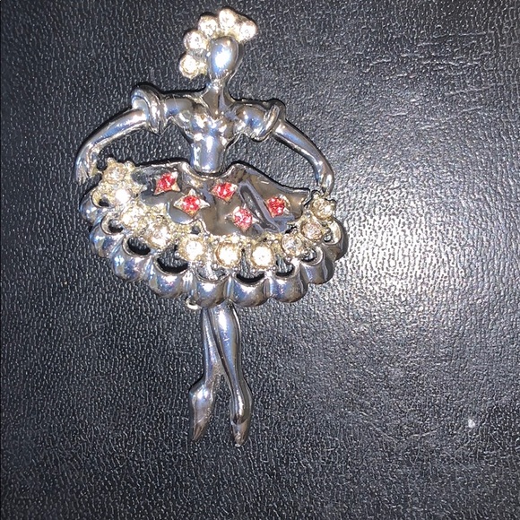 Pretty vintage ballerina brooch - Picture 5 of 8